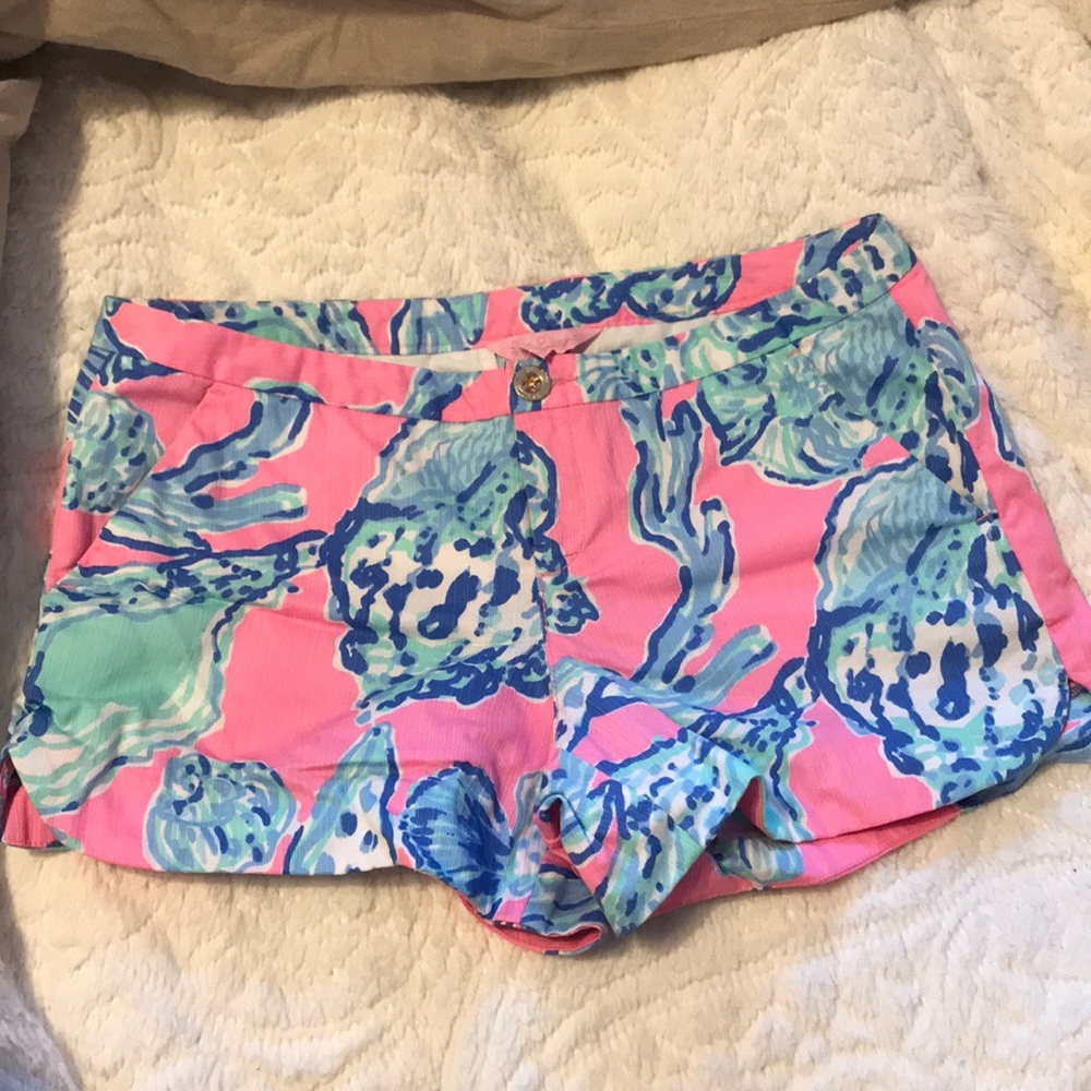 EUC Lilly Pulitzer shorts. Size 2